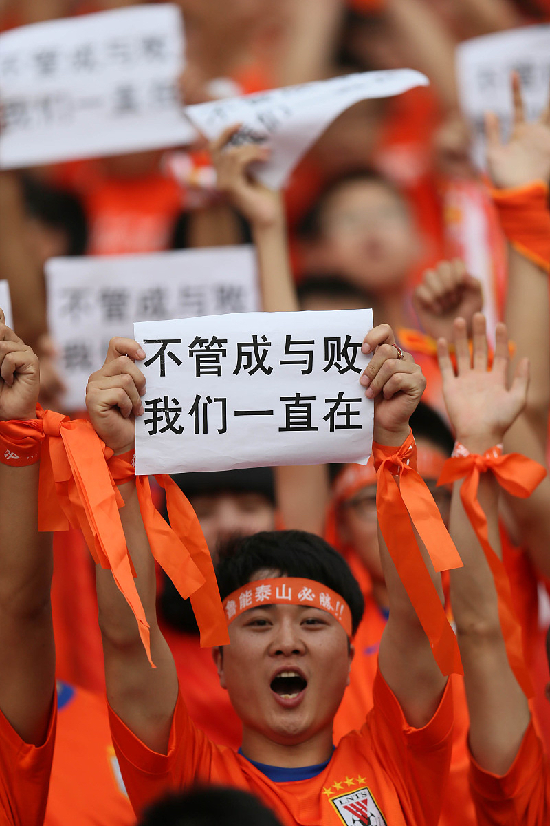 球队团结一心,一同冲刺胜利的简单介绍 球队团结一心,一同冲刺胜利的简单介绍