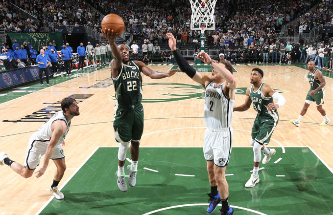 雄鹿主场击败篮网,稳固东部第一位置的简单介绍 雄鹿主场击败篮网,稳固东部第一位置的简单介绍